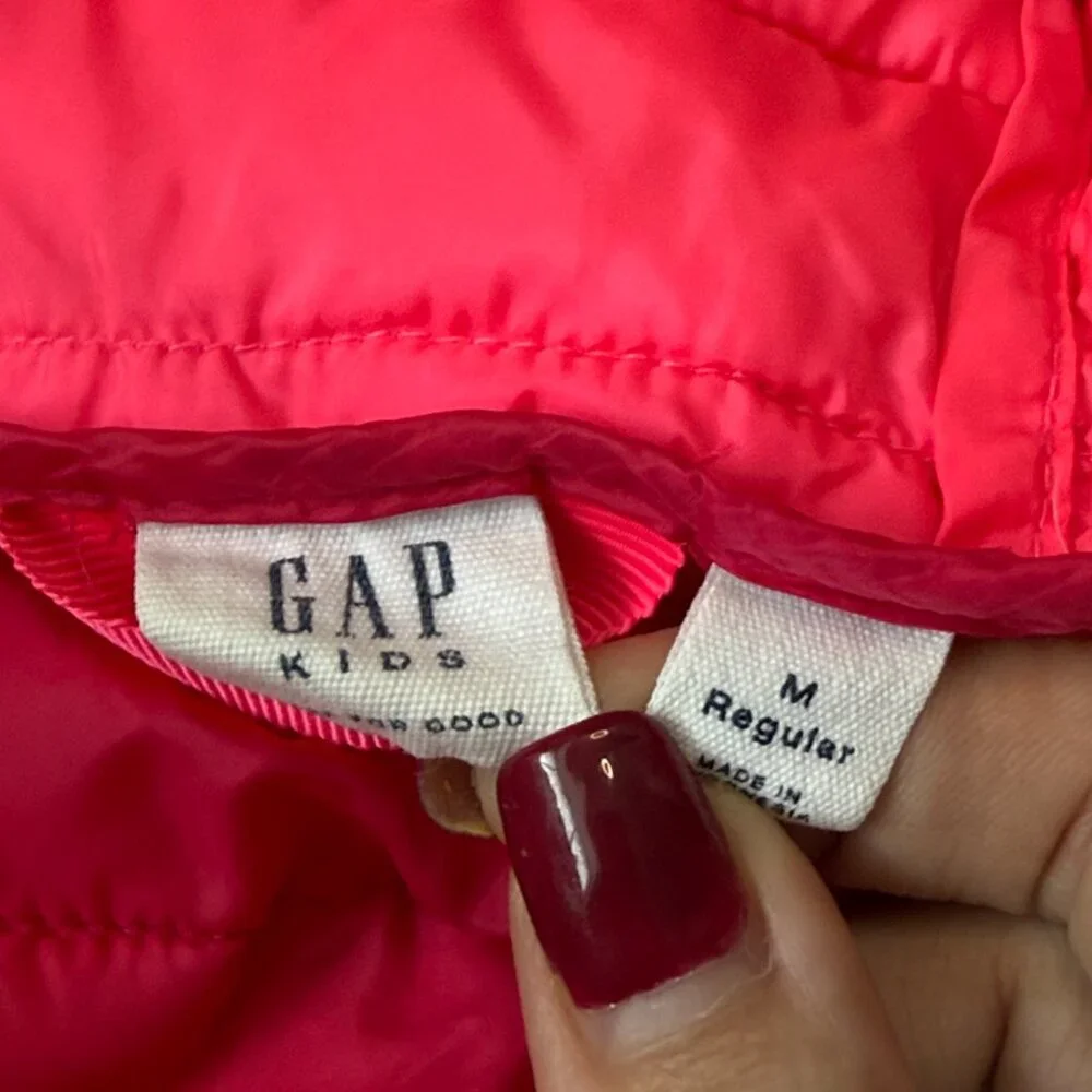 GAP Kids hot pink puffer jacket girls medium lightweight waterproof winter play